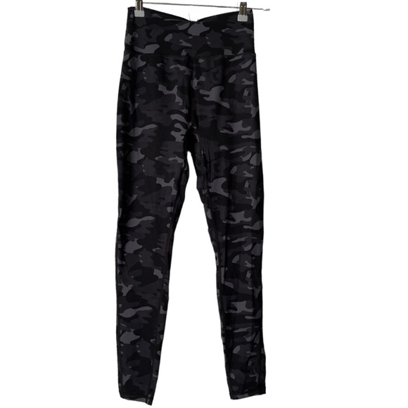 Buffbunny Collection Pants - Buff Bunny Charcoal/Black Camo Legacy Leggings Size Medium